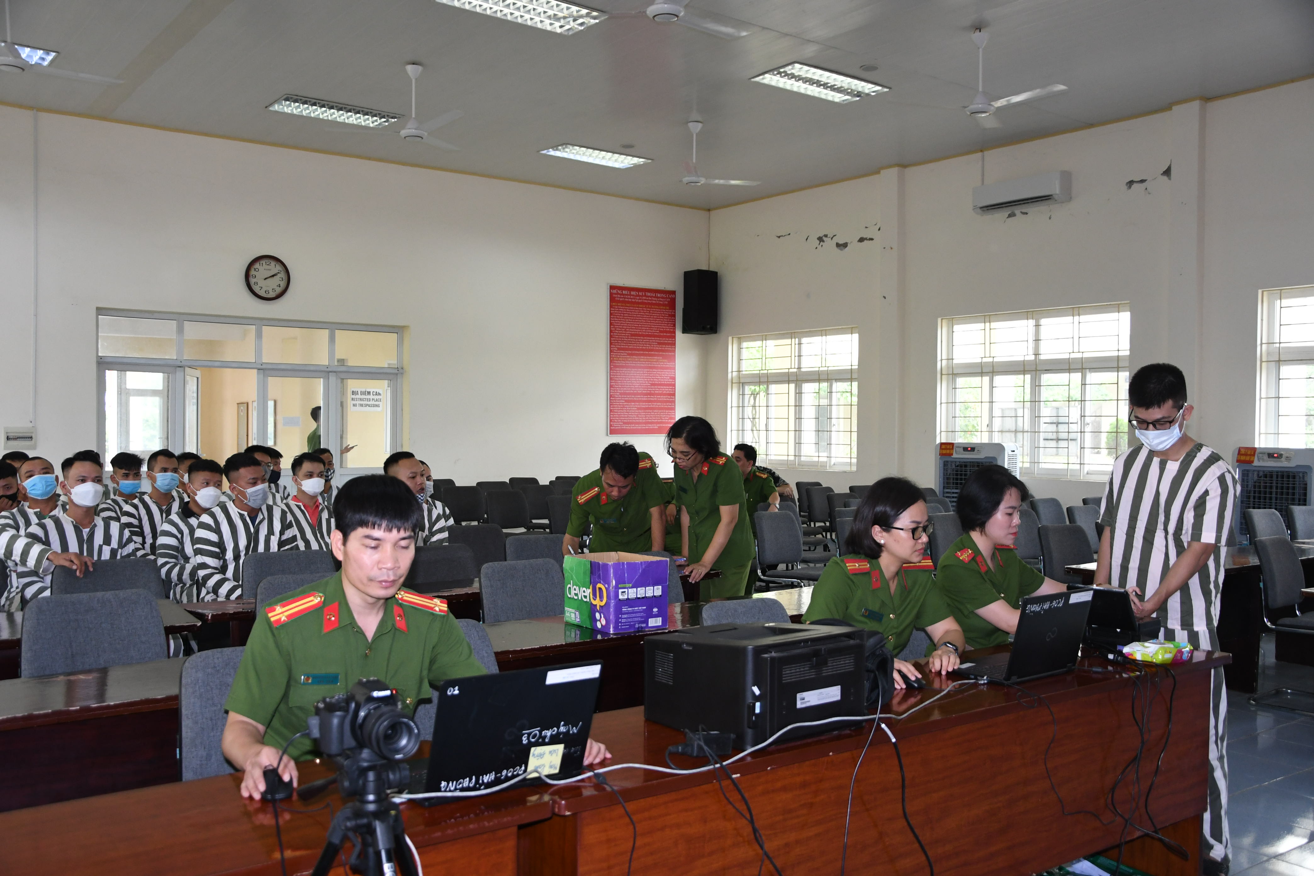 Trại tạm giam Công an thành phố với mô hình “Cổng cơ quan an toàn, văn hóa